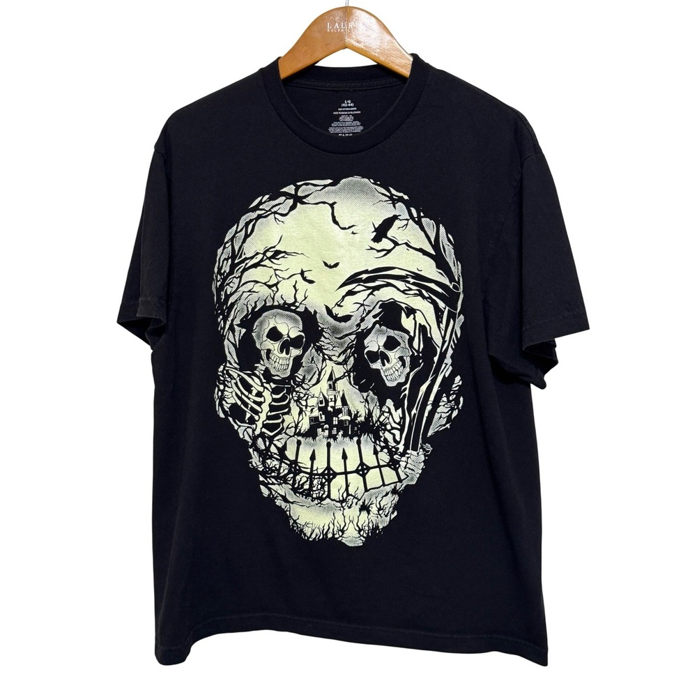 Glow in the Dark Skull Halloween T Shirt Large Black